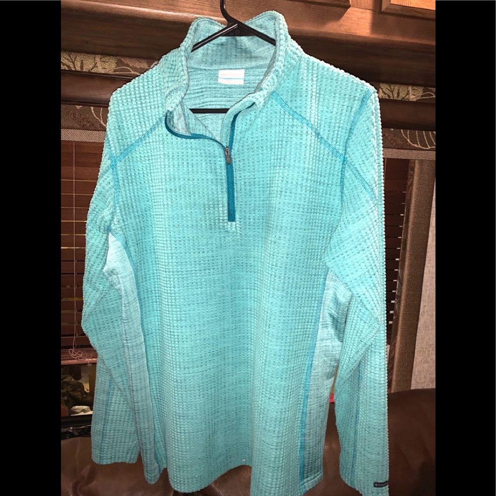 ❤️Comfy Columbia Pullover❤️